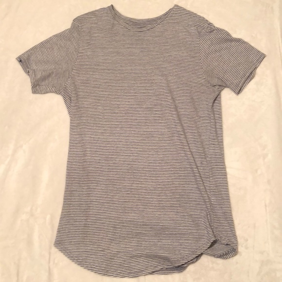 Pacsun grey and white striped scallop tee - Picture 1 of 3